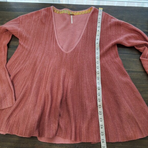 Free People Sundae Pullover Top Deep V Flared Sleeve Hi-Low Hem Oversized S - Picture 8 of 9